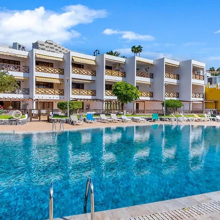 Neptuno Oceanfront דירה