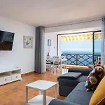 Neptuno Oceanfront Apartmán *